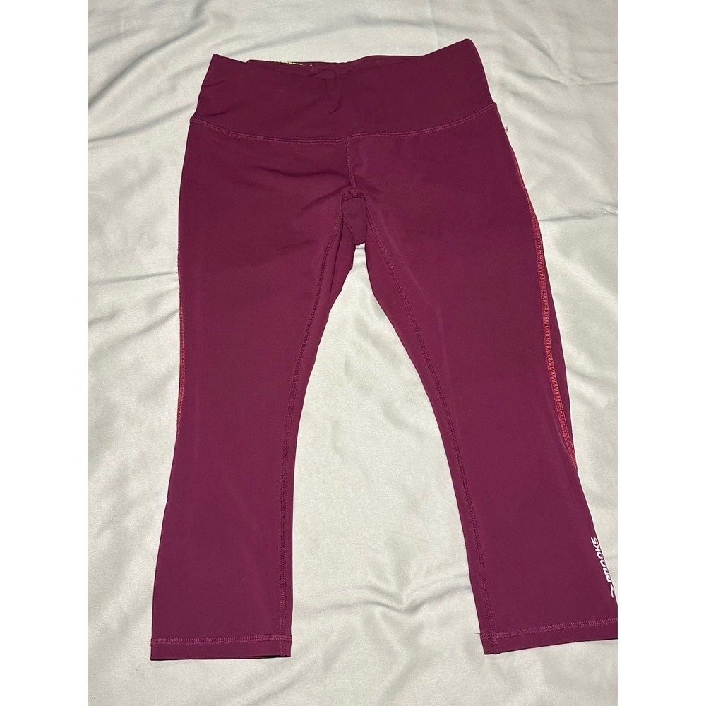 Brooks Capri Leggings Dark Red Drylayer Technology Size Small